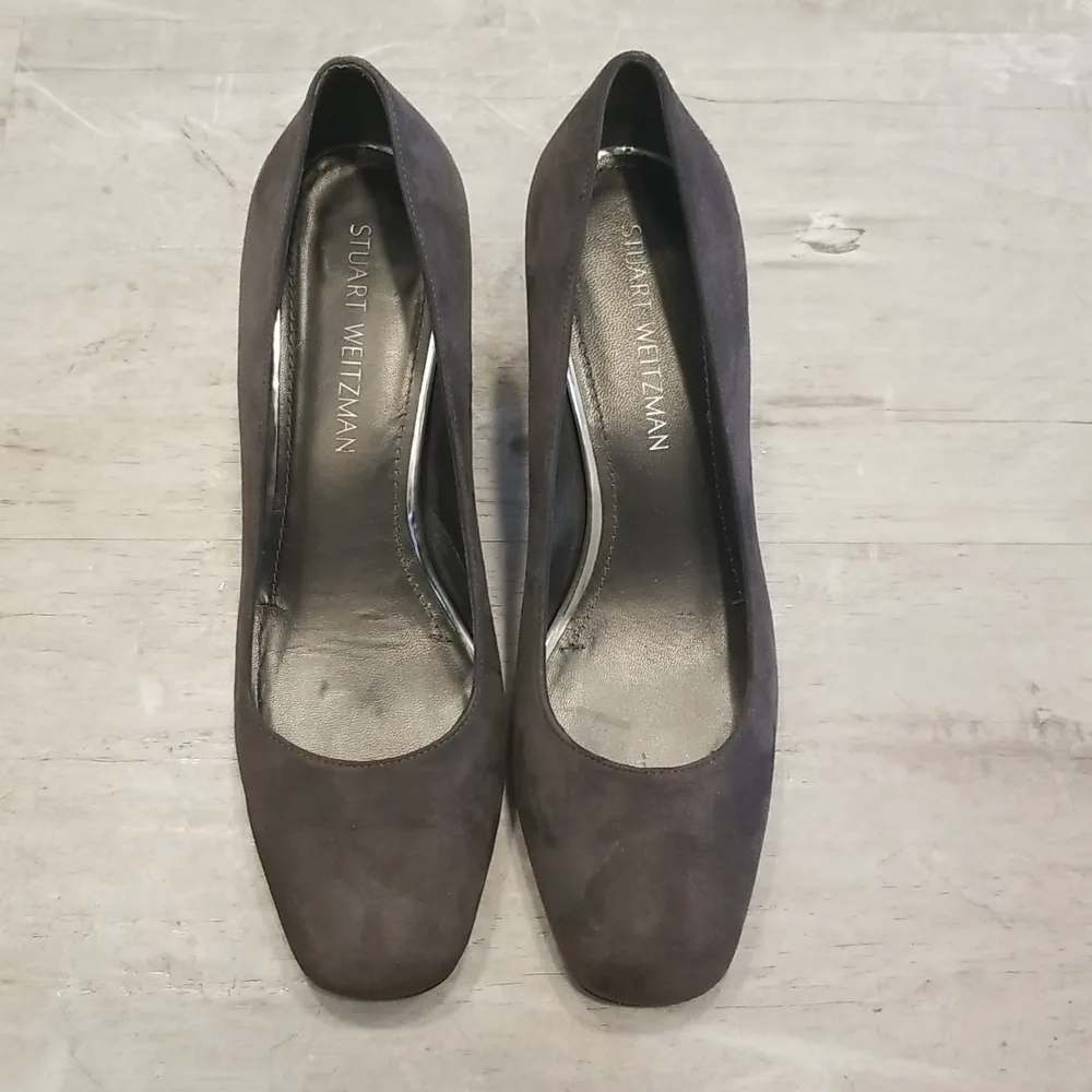 💕STUART WEITZMAN💕 Marymid Suede Block-Heel Pumps ~ Grey Size 9 - Image 5