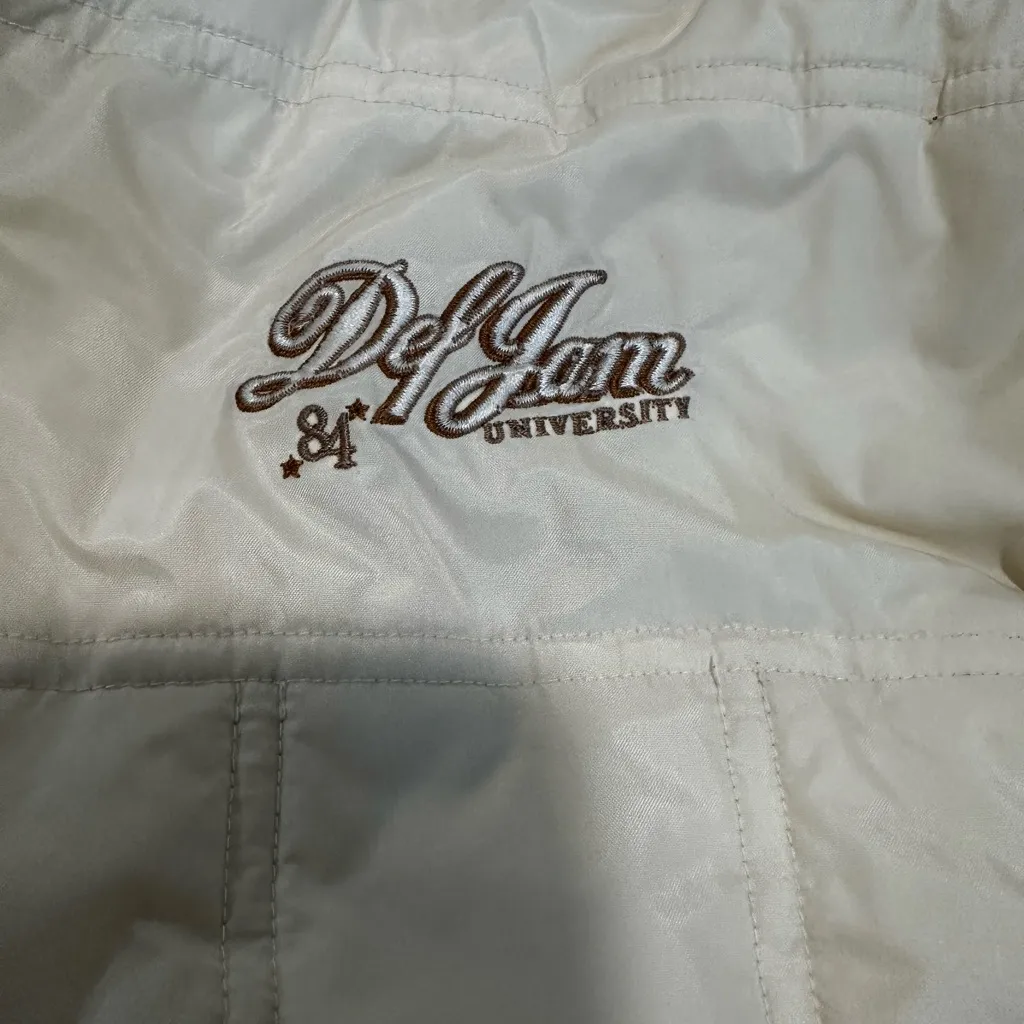VTG Y2K Def Jam University ‘84 Women’s Sz: XL Cream Full Zip PufferJacket. - Image 6