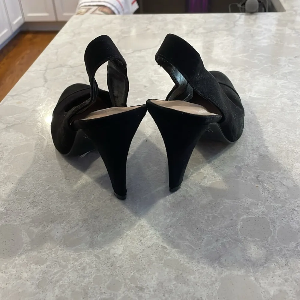 EUC M & S collection velour sling back heels Black Size 8 - Image 3