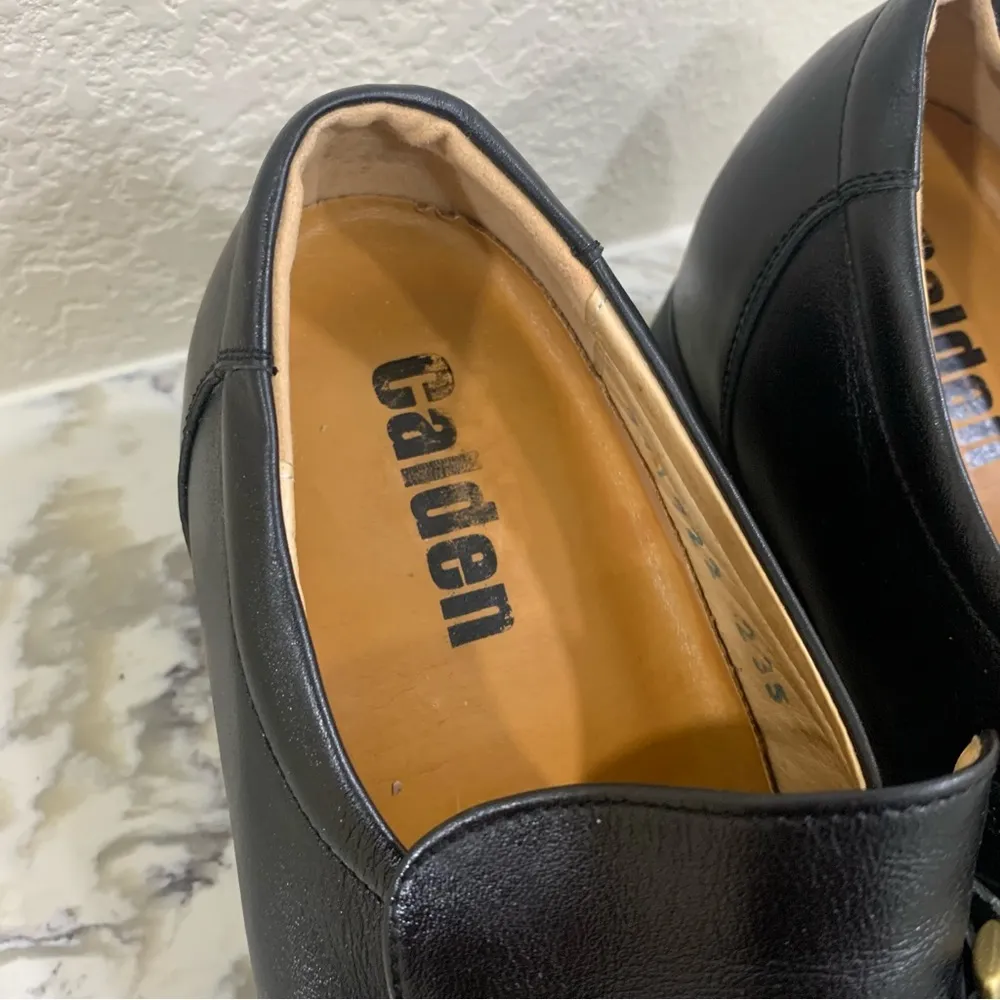 Calden shoes size 235 equals to women 7 Black - Image 4