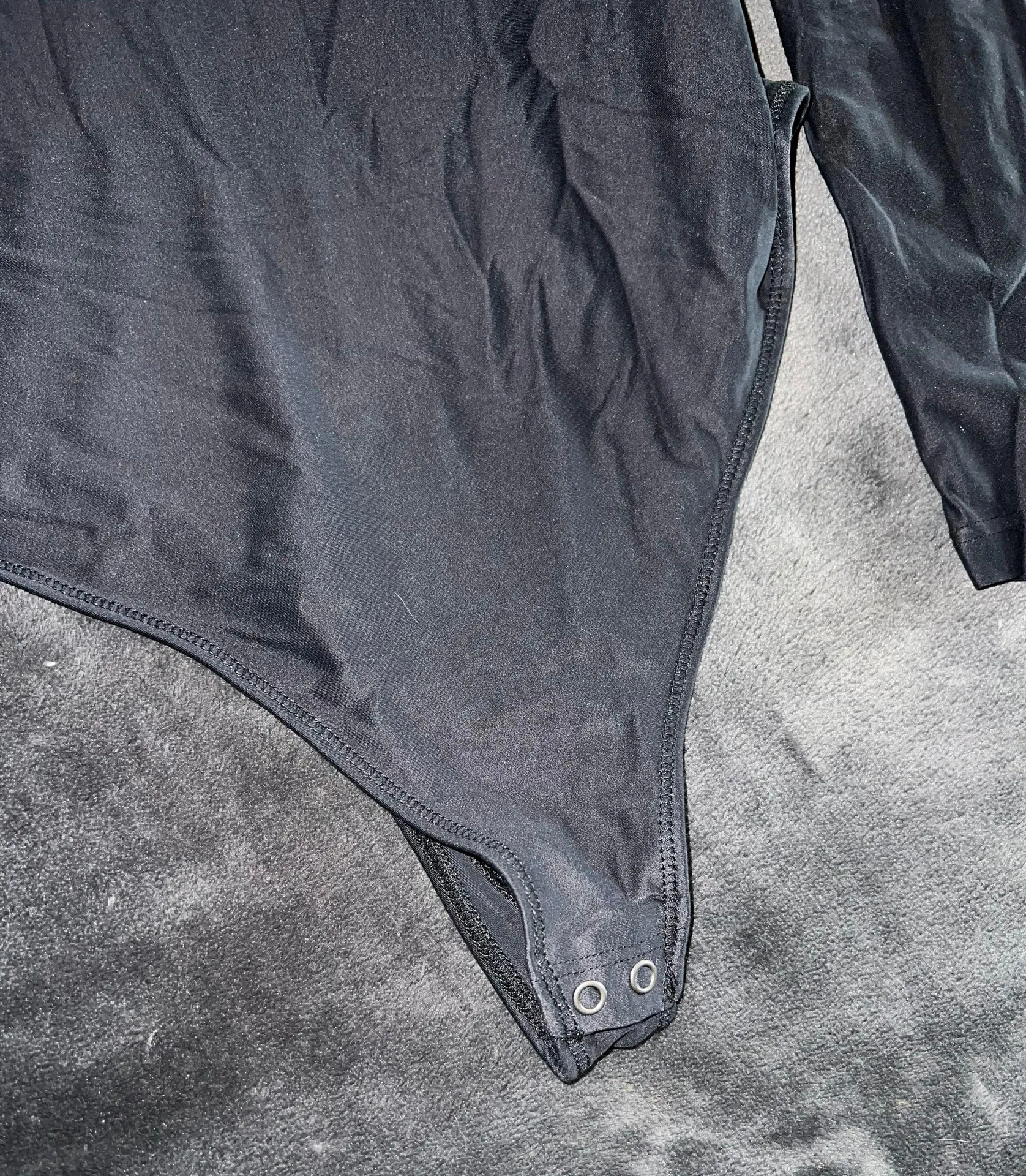 Soft Matte Seamless Long-Sleeve Mockneck Bodysuit in Black - Image 11