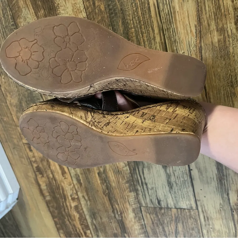 Born Brown Sandals Comfortable Footwear Size 7 - Image 6