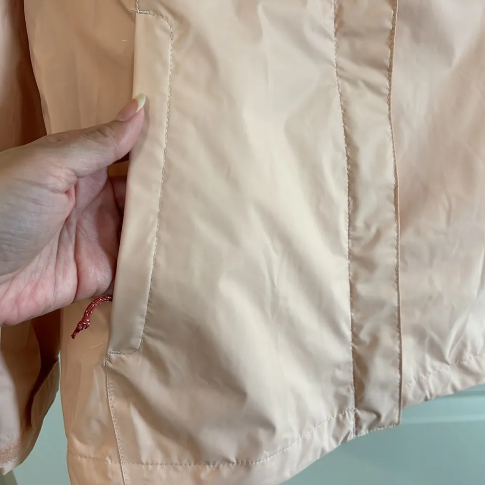 Columbia Women's Arcadia li RAIN Jacket Color Peach Cloud Size S - Image 3