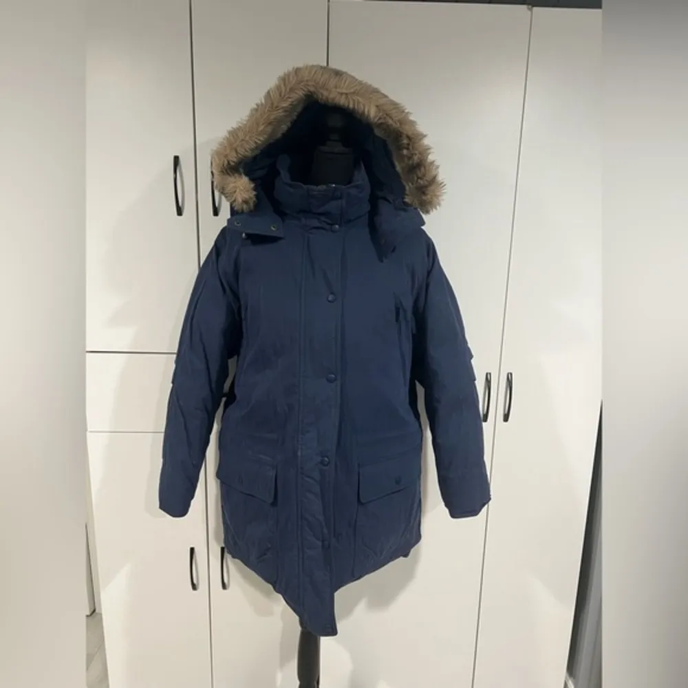 L.L.Bean  winter goose down parka . Size‎ L - Image 2