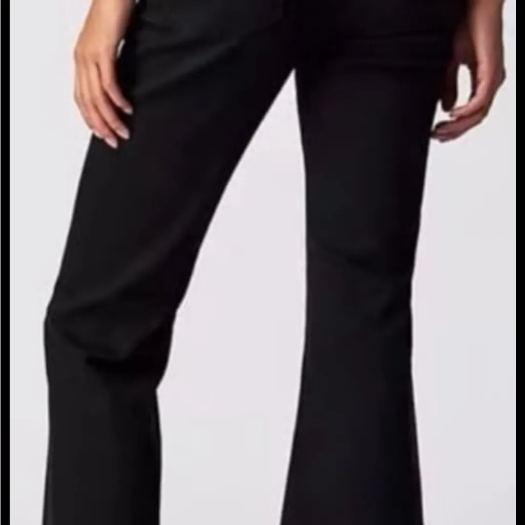 We The Free In My Feelings Mid Rise Jeans. Size XS - Image 2