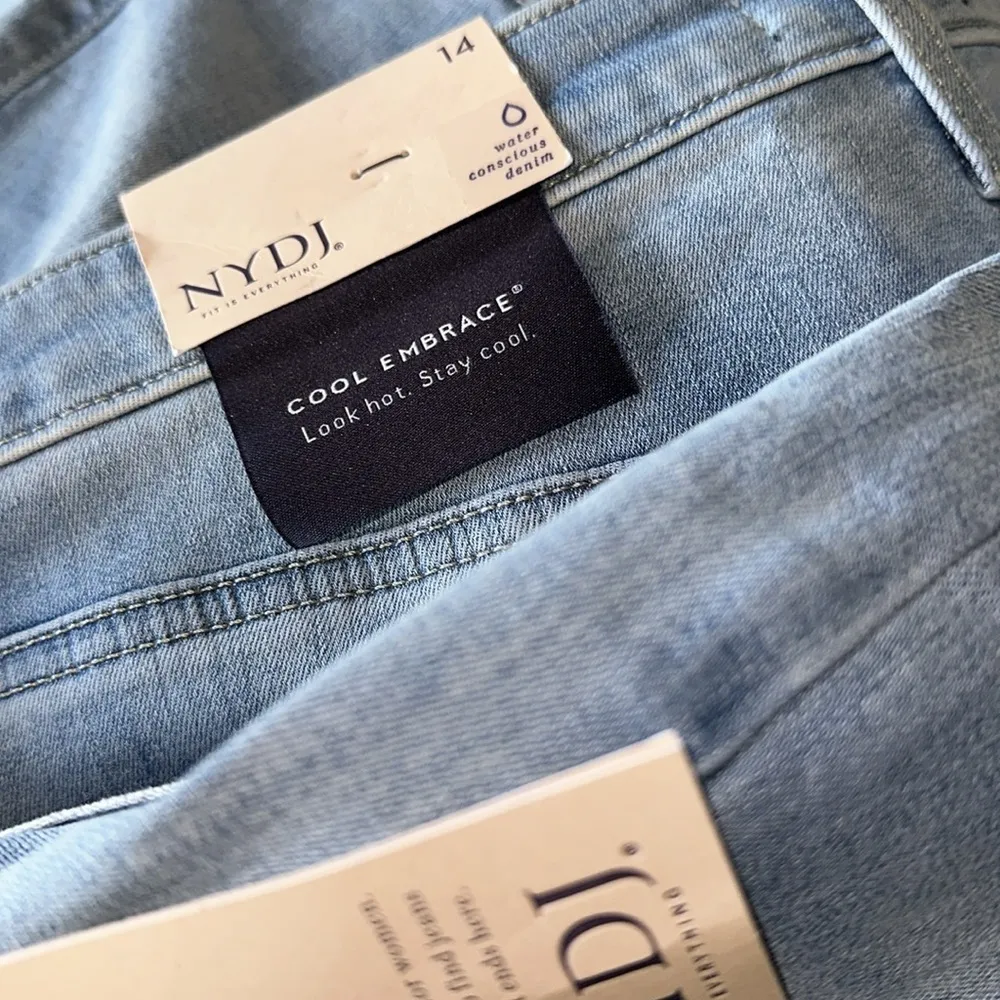 NWT NYDJ  Cool Embrace Joni High Waist Relaxed Capri Jeans IN ENCHANT - Image 9