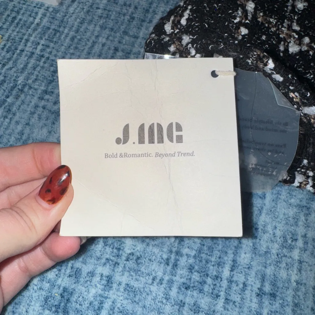 J.ING Tweed Skort • Black White Plaid • Gold Button Mini — Never Worn Size L - Image 3