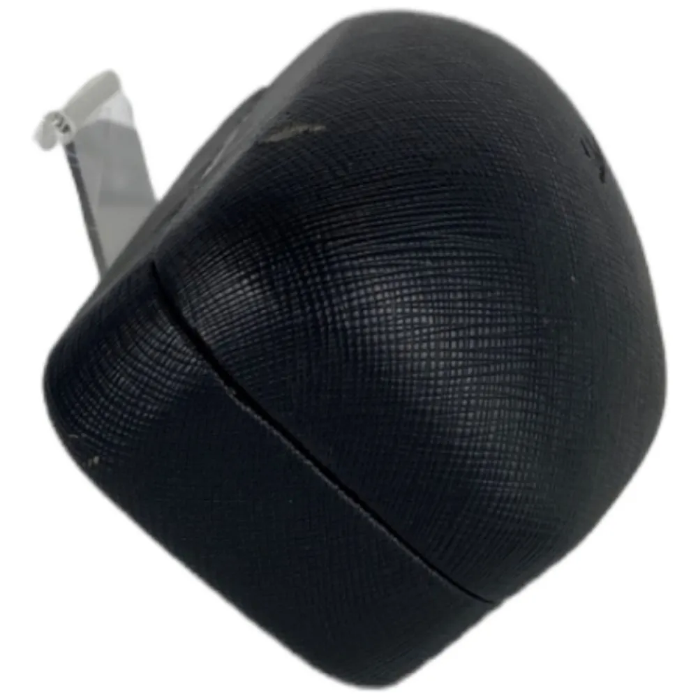 Luxurious Salvatore Ferragamo Black and Tan Sunglasses - Image 12