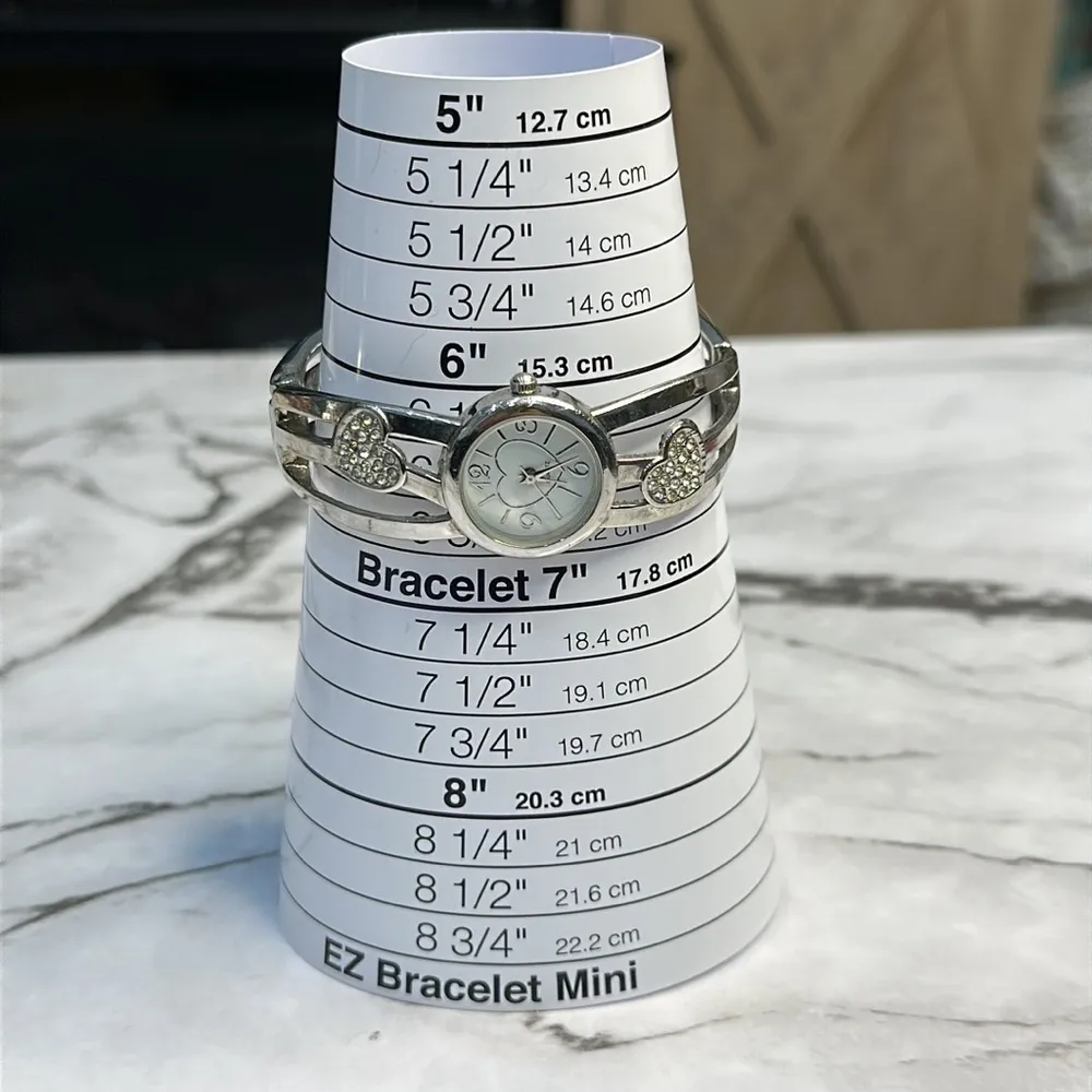 Vintage Y2K Heart Bangle Bracelet Watch Silver - Image 5