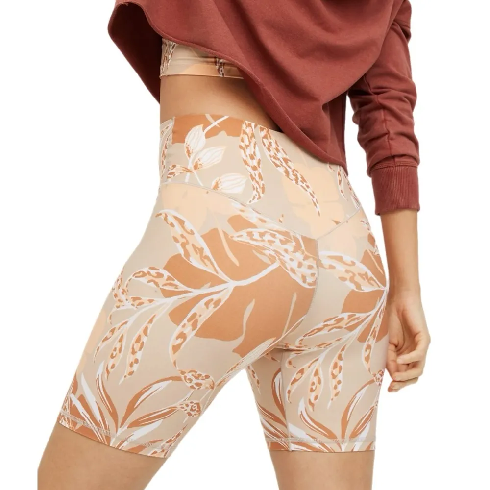 New  Offline Real Me Floral Hi Rise Bike Shorts Gym Loungewear Womens Sz L - Image 4