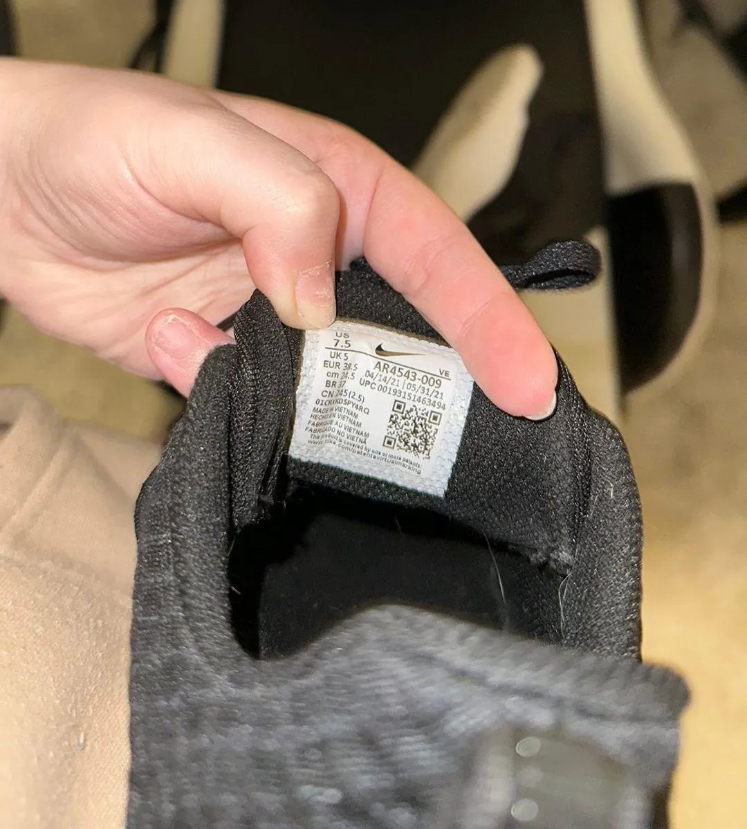 Black  Shoes - Image 3