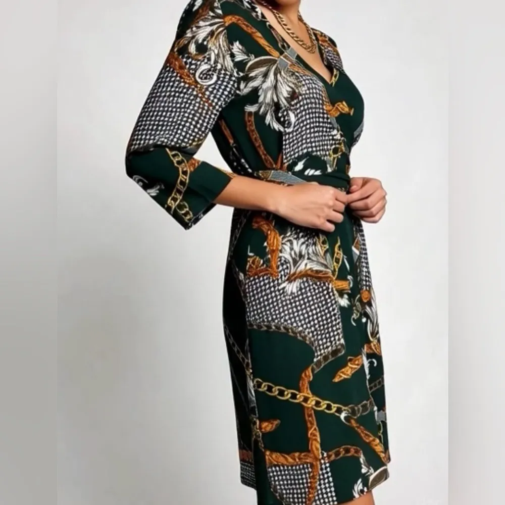 Tacera Luxe Green Houndstooth & Gold Chain Print Wrap Dress - Size XL - Image 9