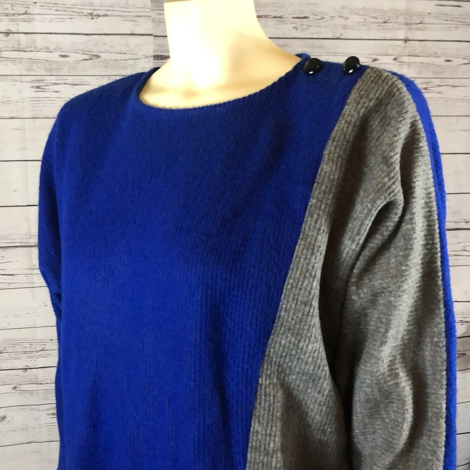 Vintage 80's A. Venti Paris blue, grey colour block Wool sweater size small Blue - Image 6