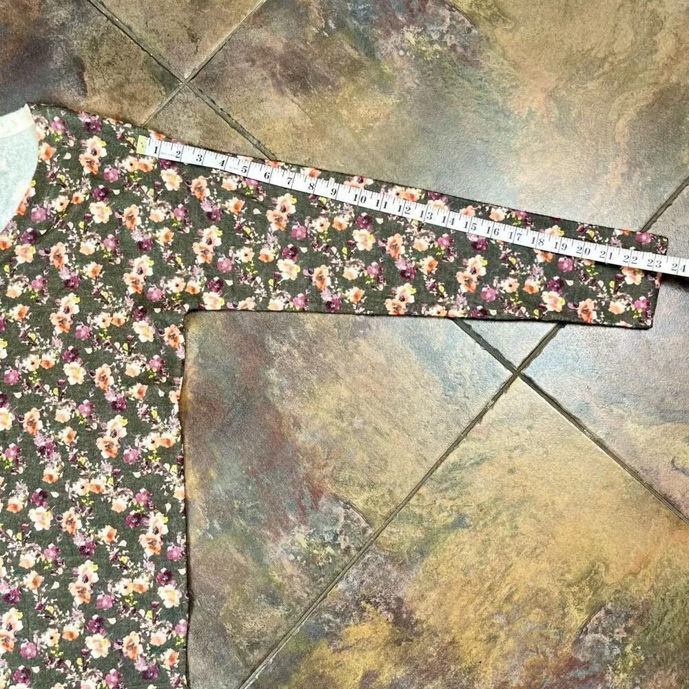 NWT Nally & Millie Green Floral V - Image 6