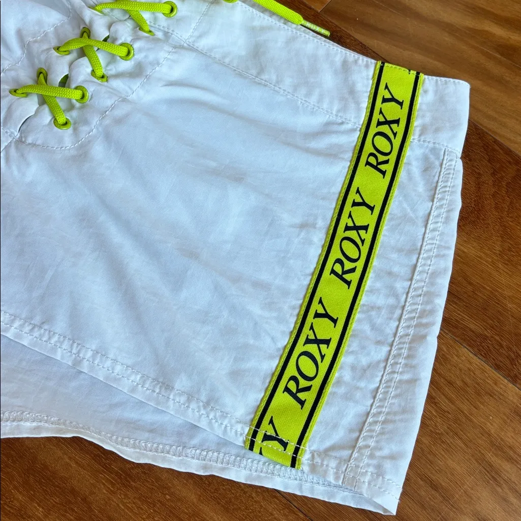 Roxy board shorts - Image 3