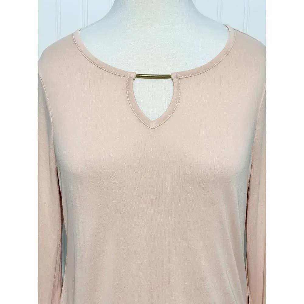 Chico's Cut Out Gold Bar 3/4 Sleeve Stretch Pullover Top Tea Pink Size 1‎ Medium - Image 3