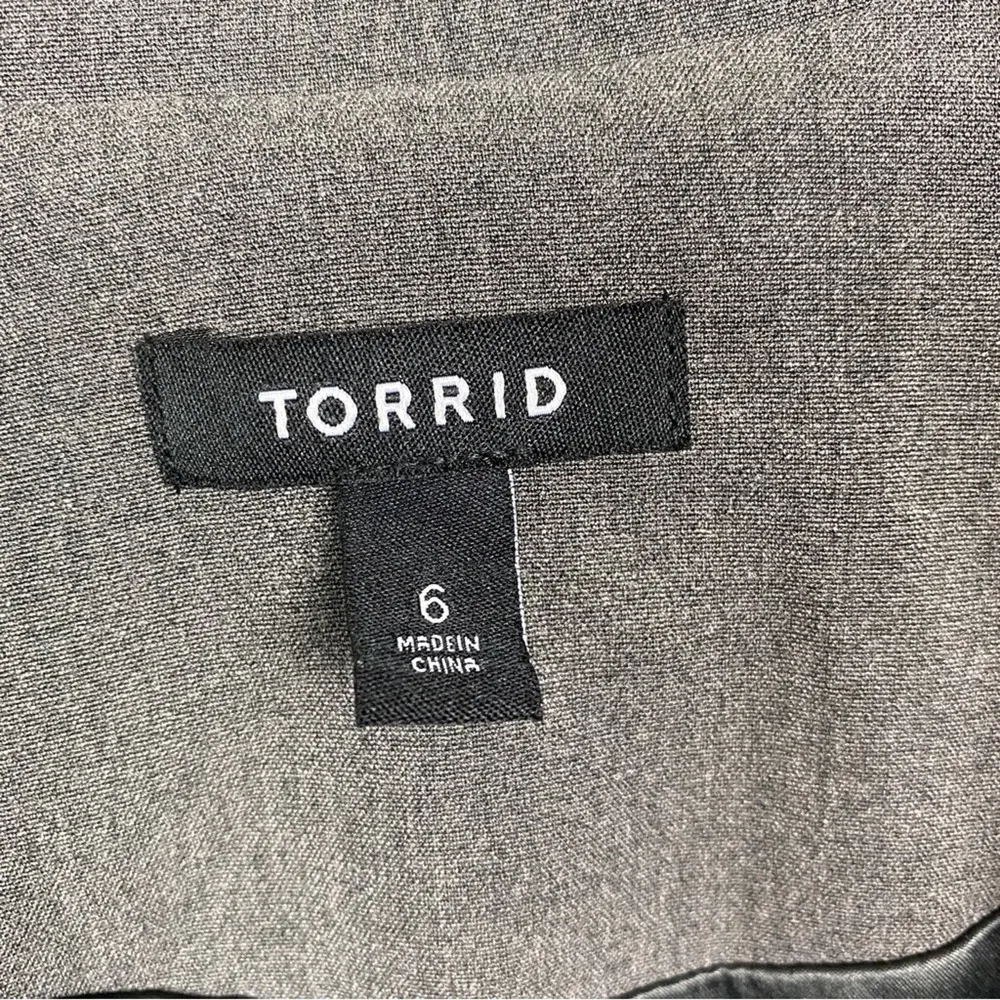 Torrid Gray One Button Blazer Sz.6 - Image 8