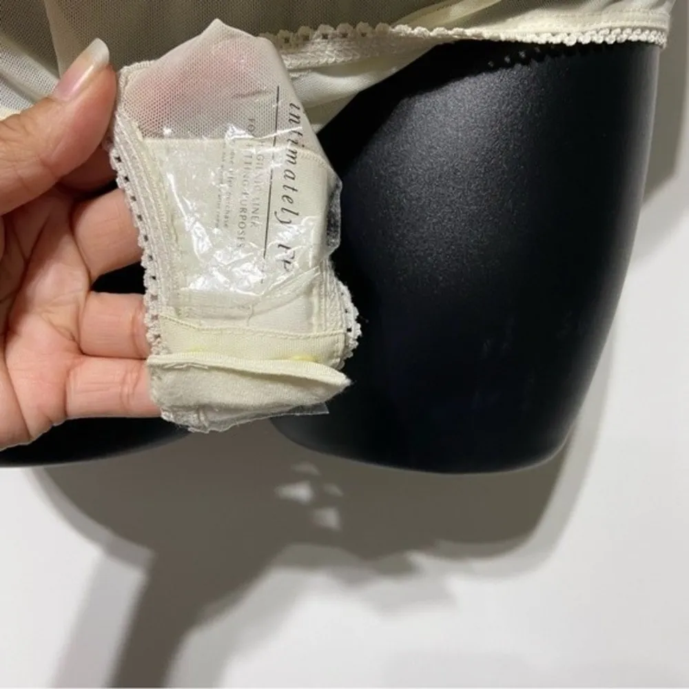 Free People Cleo Bodysuit Cream Size Small NWT Flutter Sleeves Flowy Top - Image 10