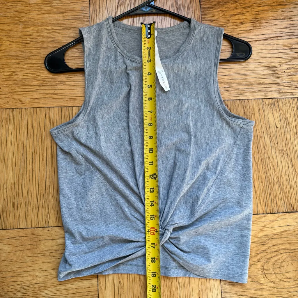 Lululemon Crescent Tank, Heathered Vapor (Gray), Size 2, EUC - Image 9