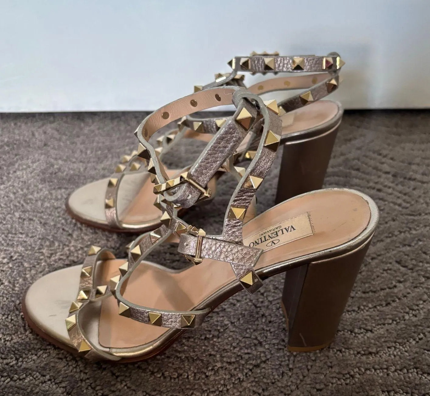 Valentino Garavani Rockstud Caged 90mm Block Heel Sandals Silver Leather Size 39 - Image 7