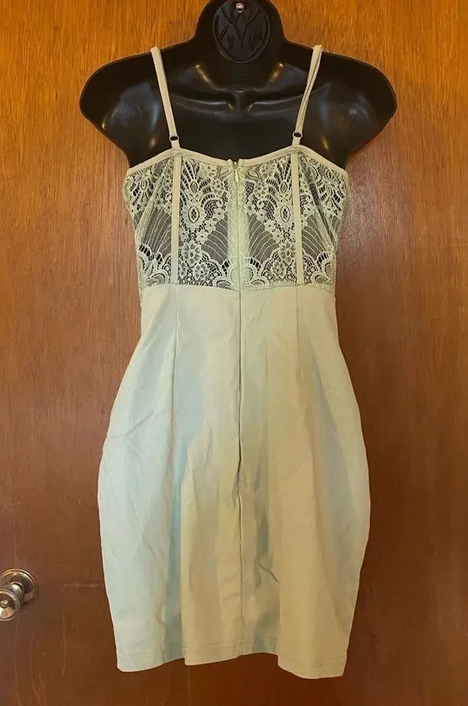 🆕 Haute Monde Mint Green Dress with Lace Accent - Image 8