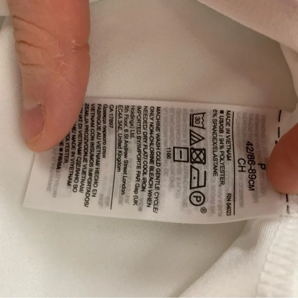 Banana Republic White Off the Shoulder Flare Sleeve Top Size Small - Image 6