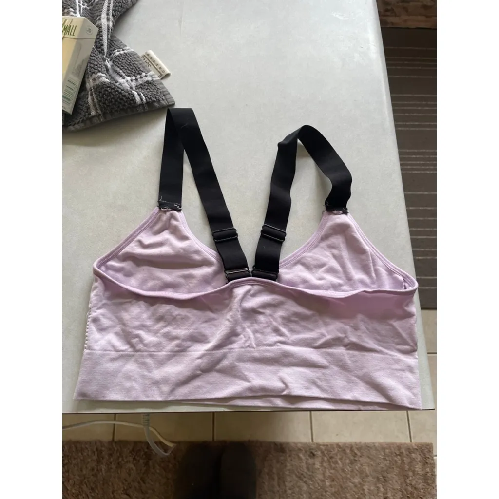 Women's Juicy Couture Lavender Sports Bra S with Black Straps - Image 3
