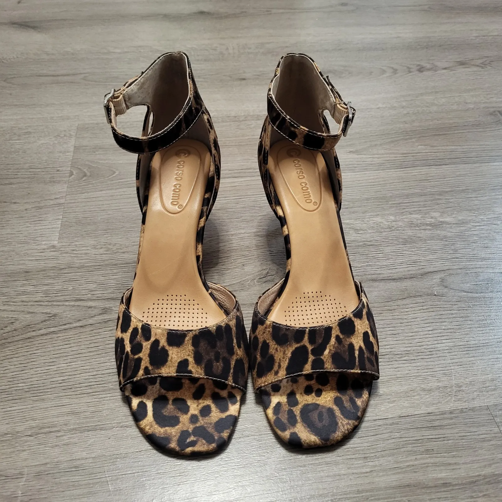 Corso Como Leopard Print Ankle Strap Kitten Heels Sandals Party Women's Size 8 - Image 4