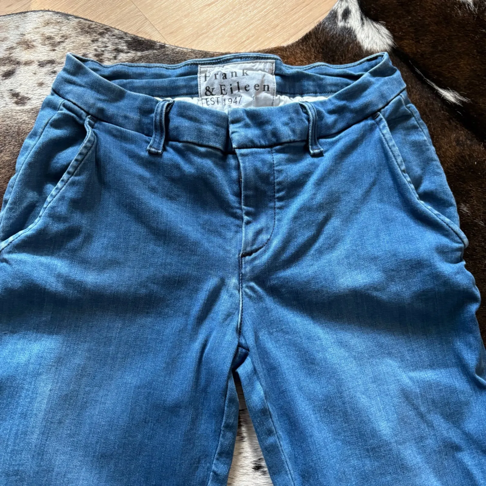 FRANK & EILEEN Wicklow Italian Chino
Performance Denim Blue 1977 Wash Size 2 - Image 11