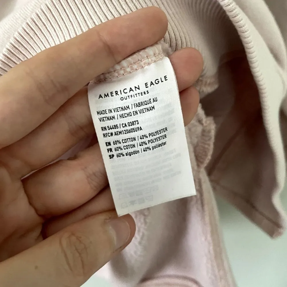 American Eagle Jegging Fit pink crewneck sweater comfortable classic cotton - Image 6