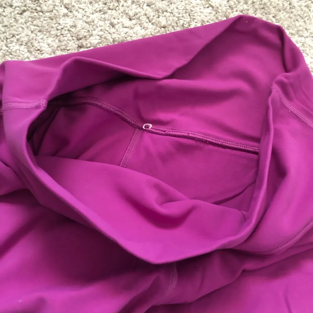 Lululemon athletic Crop Leggings inseam 21" Activewear yoga sports size … - Image 6