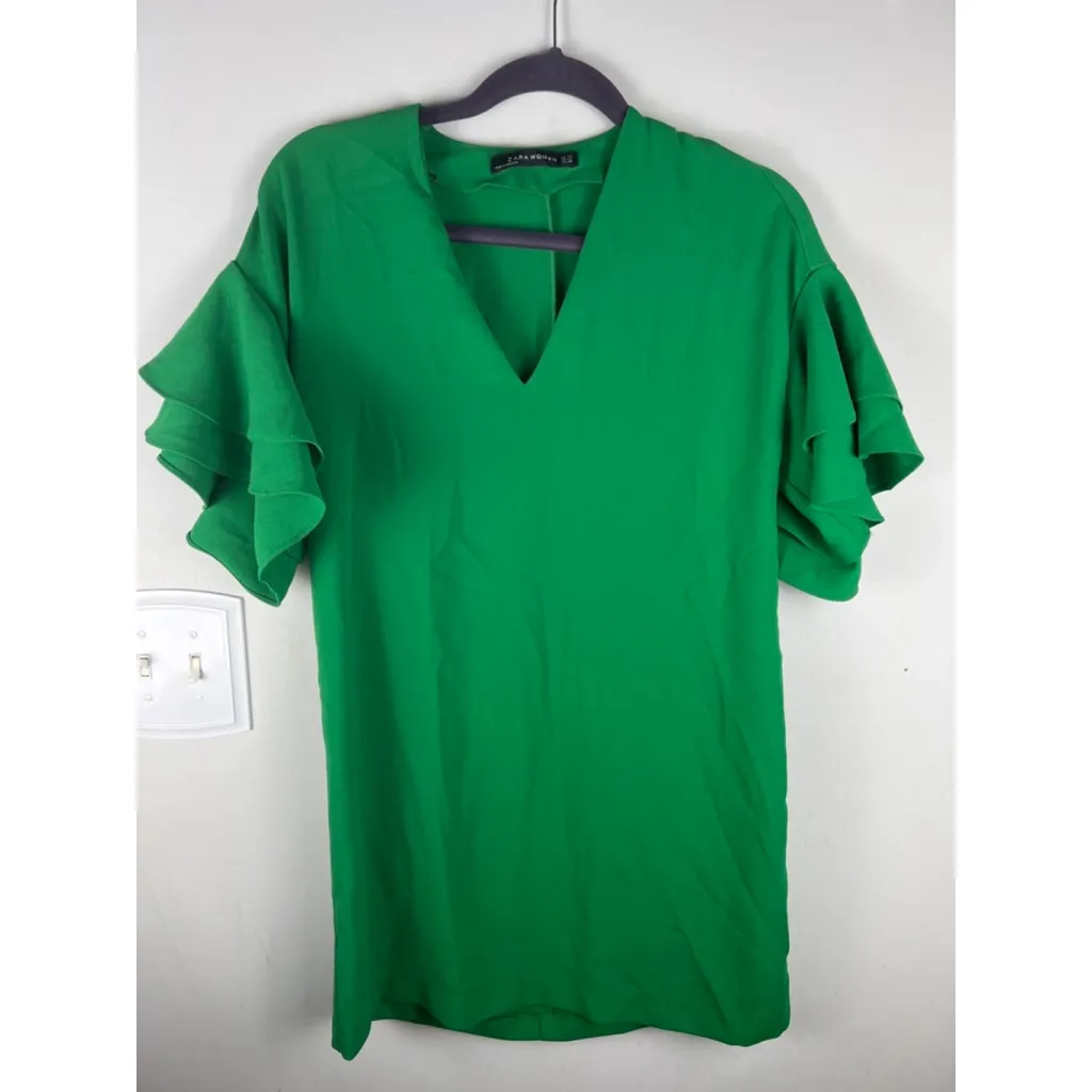 Zara Woman Green V Neck Ruffle Sleeve Blouse Size XS Short Sleeve Kelly March - Image 2