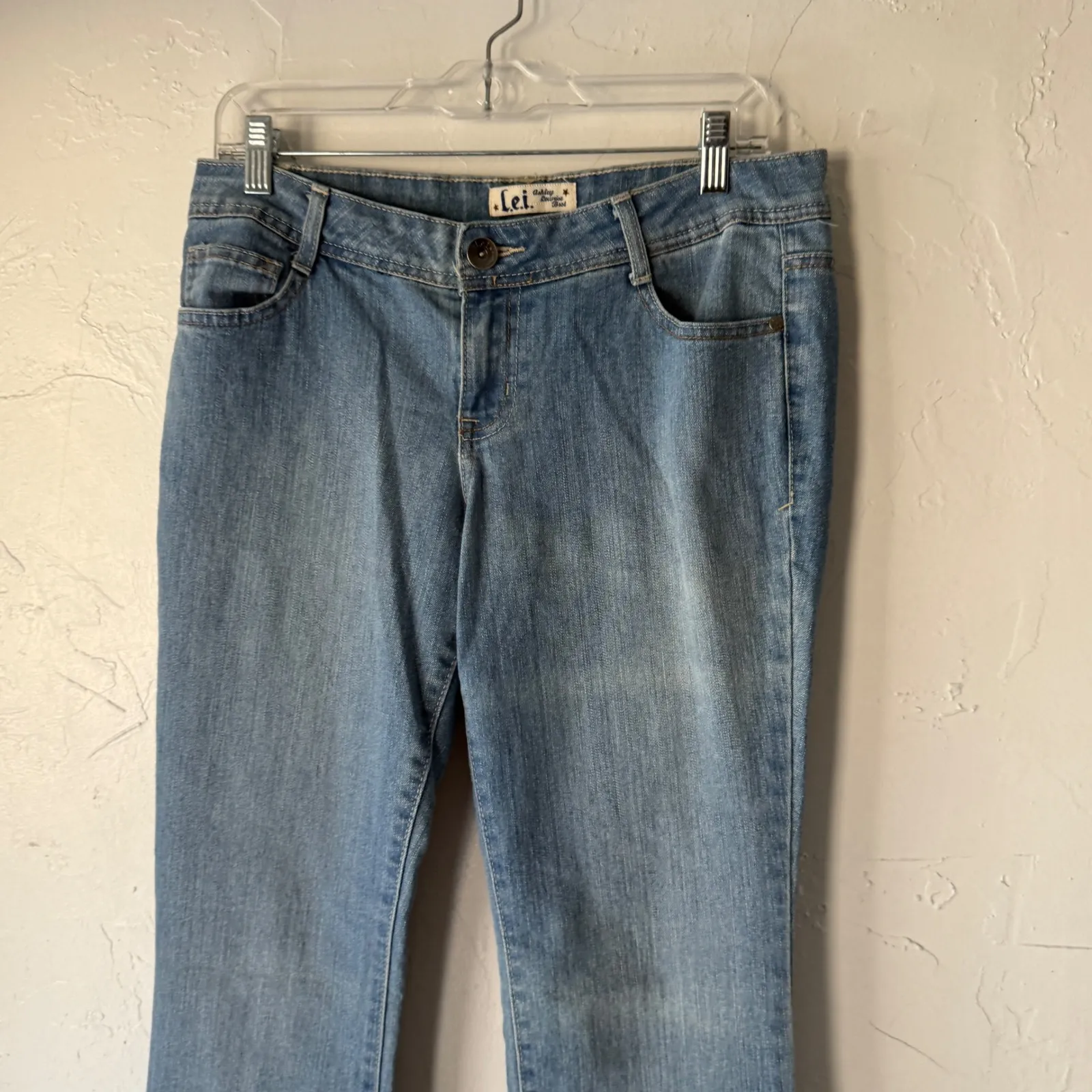 LEI Y2k Ashley Lowrise Bootcut Jeans Medium Wash Denim Women's Size 11 Blue - Image 4