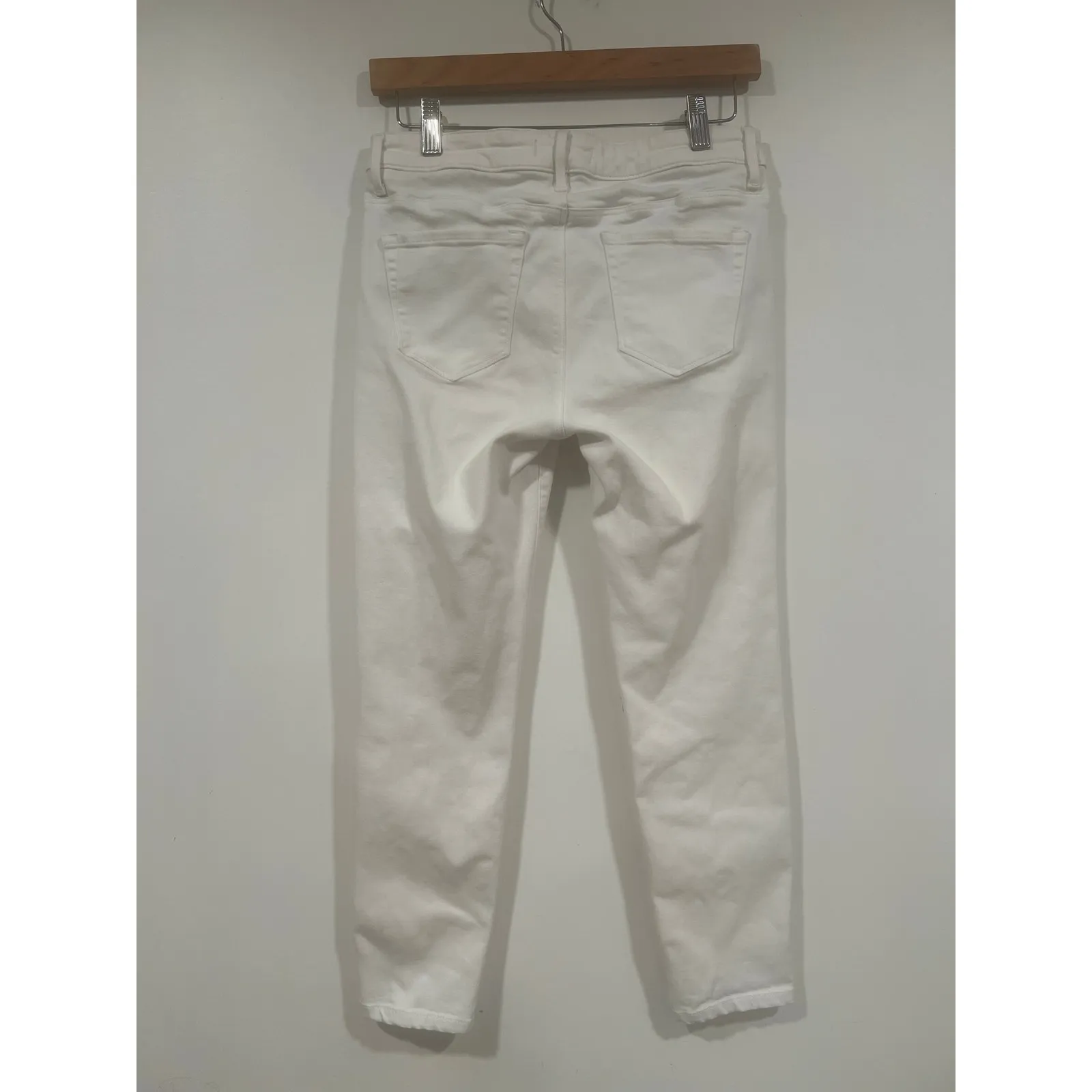 Women’s Uniqlo Tapered Denim Leggings White 27 - Image 5