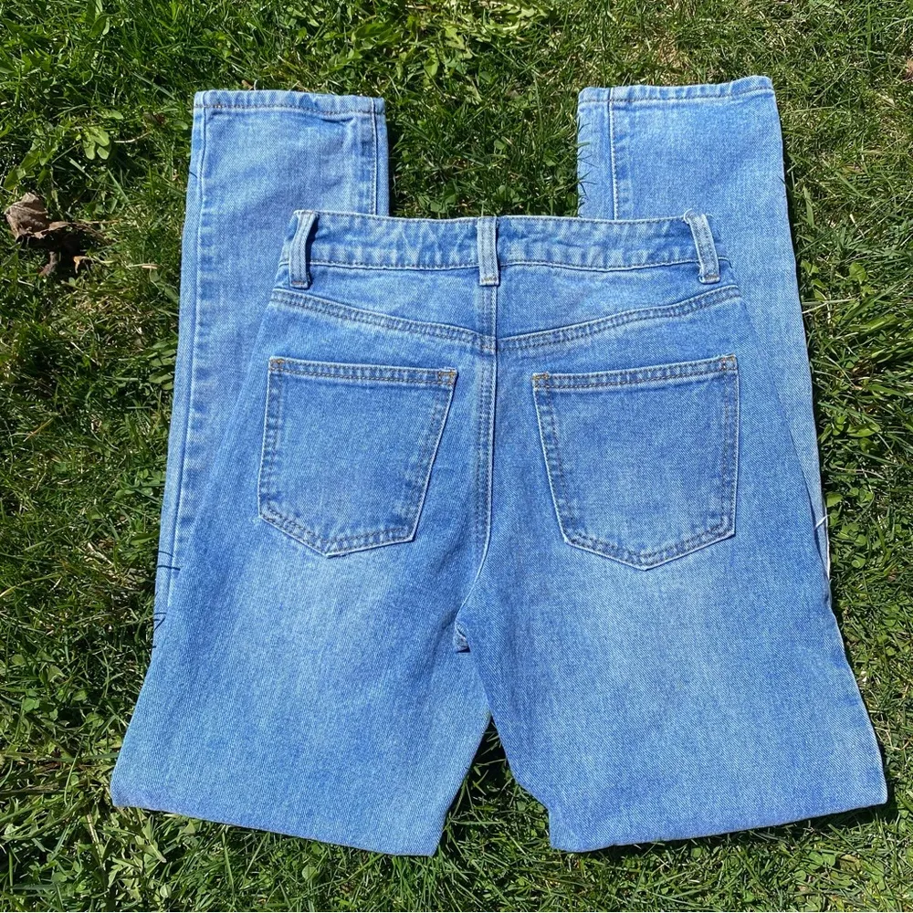 HAYDEN KNEE RIP JEANS MID WASH DENIM - Image 7