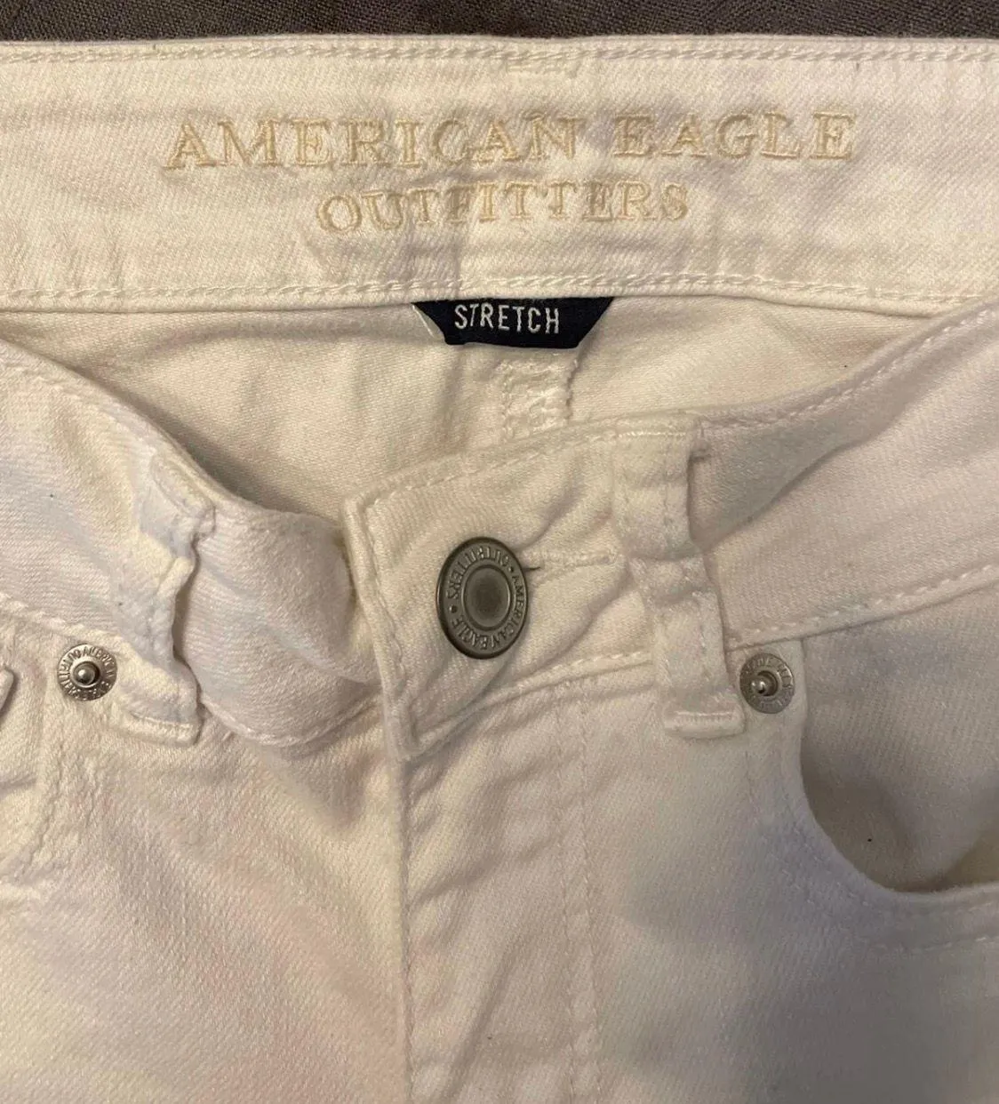 American Eagle White Denim Shorts - Image 4