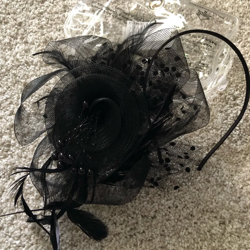 New Fascinators Hat Flower Mesh Ribbons Feathers Headband Tea Party Headwear Black - Image 2