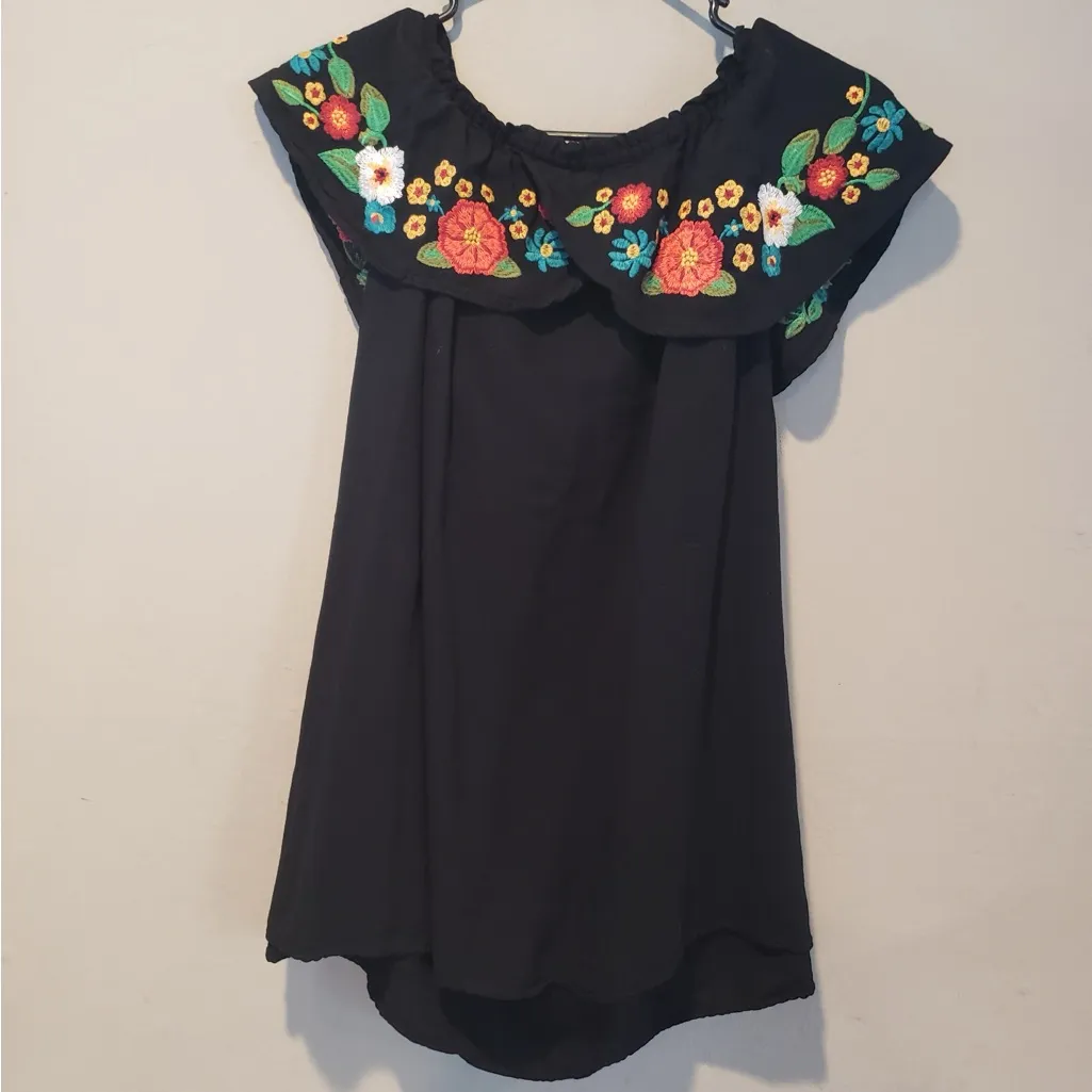 Umgee Black Blouse with Colorful Embroidery - Image 3