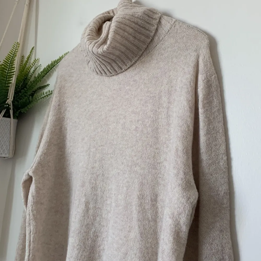 Abound  Oversized Cream Long Sleeve Turtleneck Sweater - Image 3