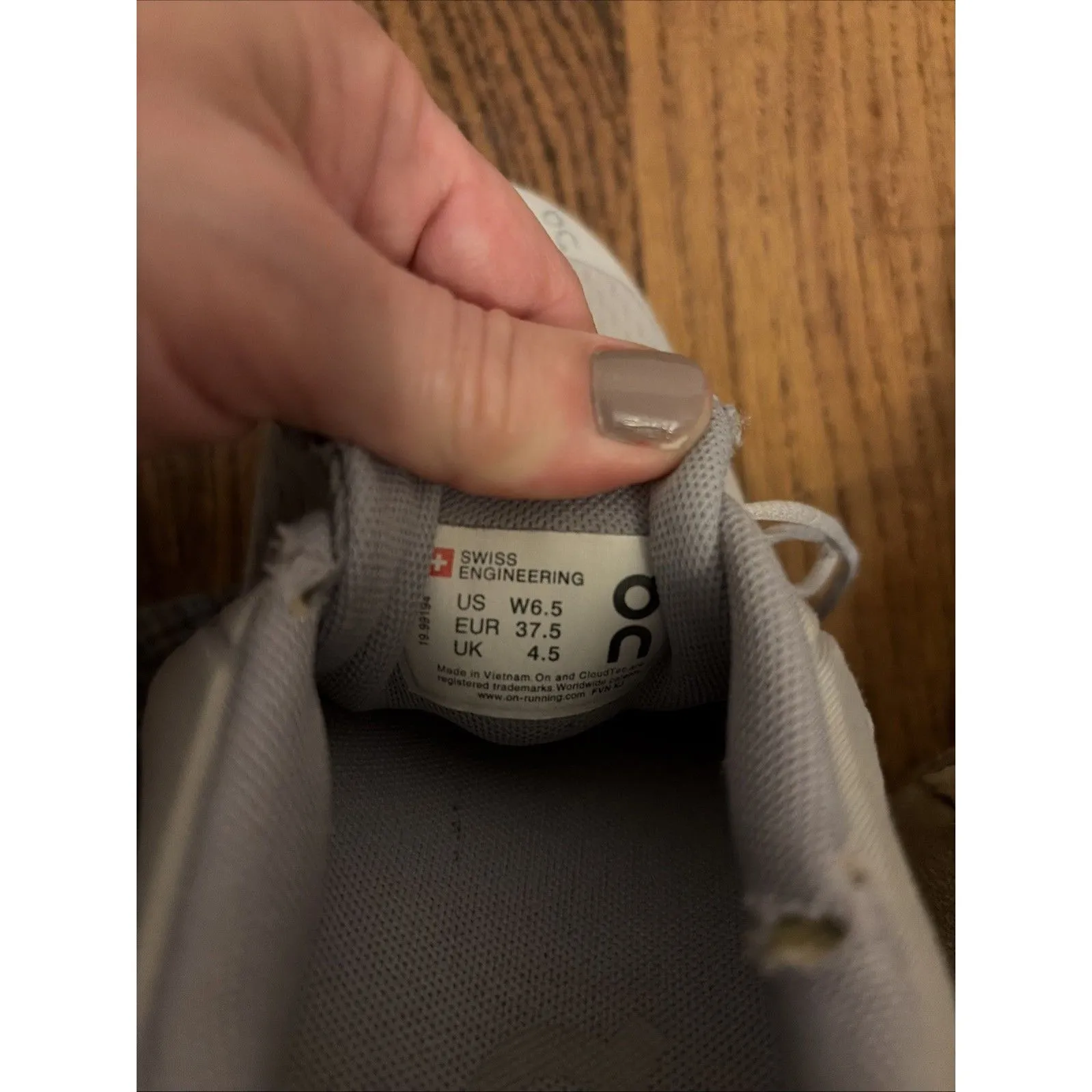 On Cloud 5 Athletic Shoes In Ice/White Women's Size 6.5 White - Image 6