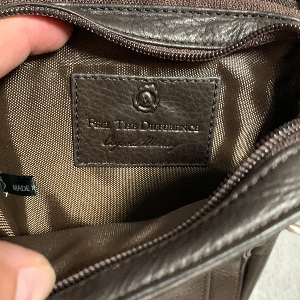 Osgoode Marley Leather Crossbody Purse Brown - Image 7