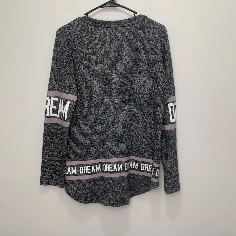 No Boundaries Grey Dream Long Sleeve Top Size Medium Juniors - Image 2