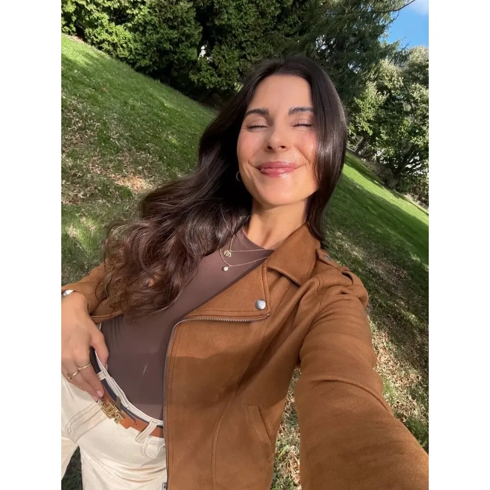 SKIMS Fits Everybody T-Shirt in Cocoa Size Small - Image 2