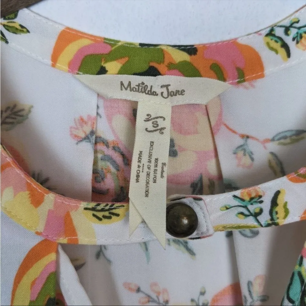 Matilda jane white and pink floral Flowy dress small - Image 7