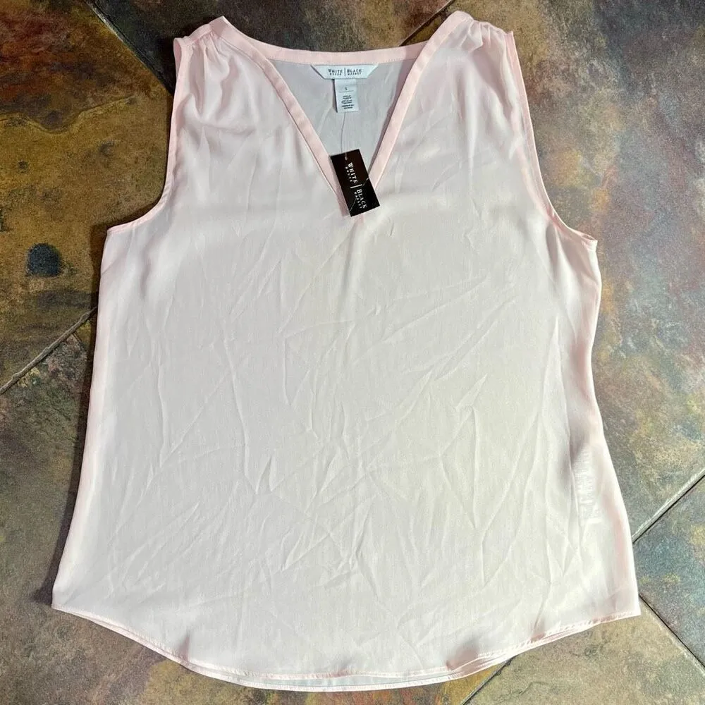 NWT White House Black Market Light Pink V-Neck Blouse Small - Image 4