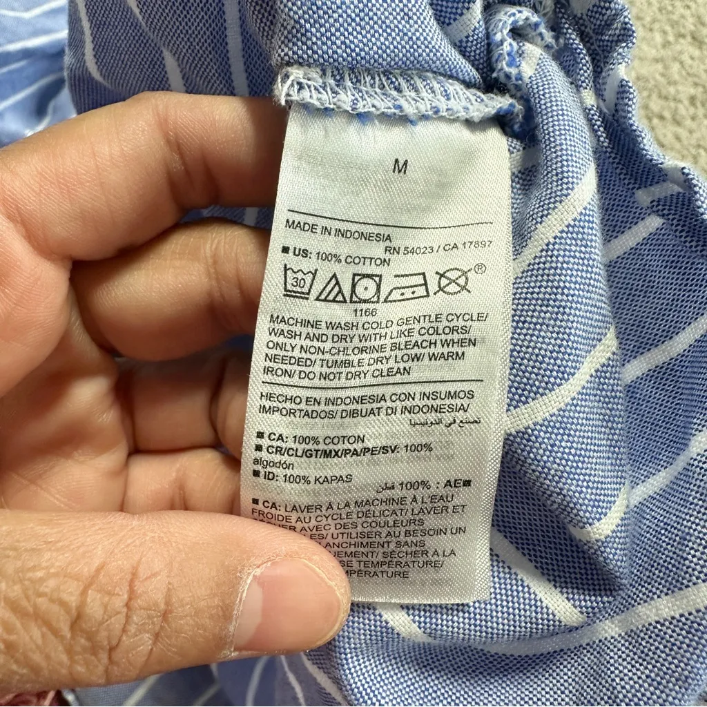 Old Navy Women’s Wrap-Front Cropped Oxford Sarong Top Shortsleeve Blue Striped M - Image 9