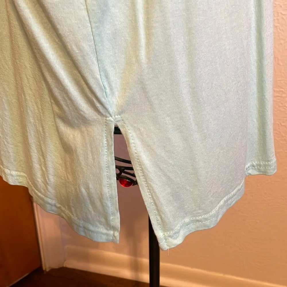 ☀️☀️☀️3 for 12$ ☀️☀️☀️Cold Shoulder Pull Over Top Blue Size XXL - Image 9