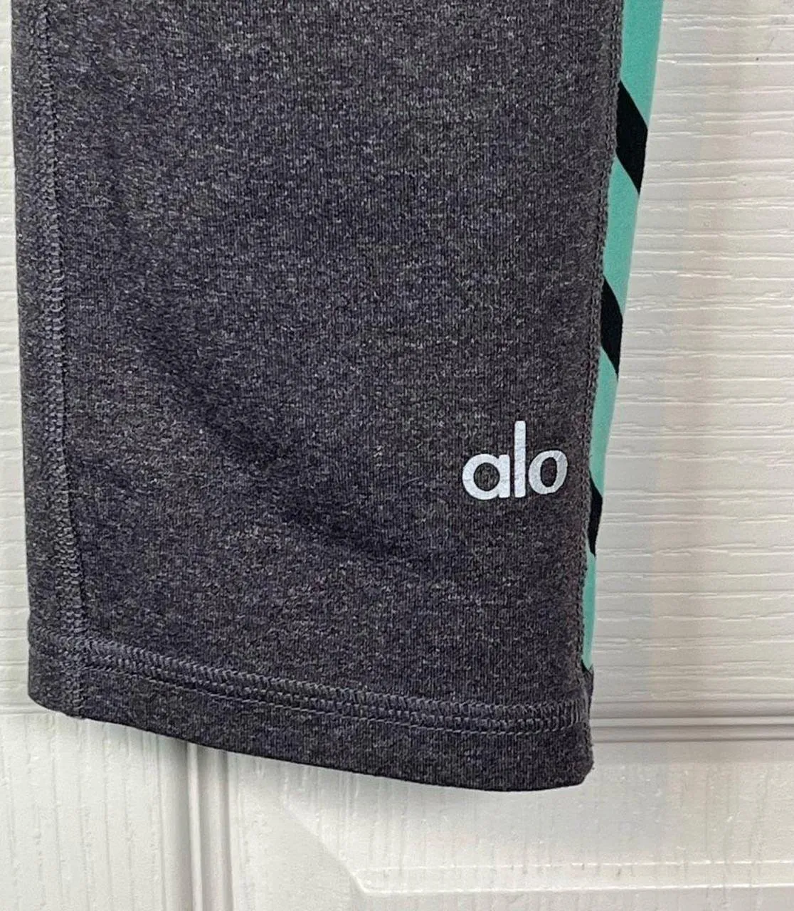 Gray Cropped Capri Leggings With Teal And Black Stripe Panel - Image 6