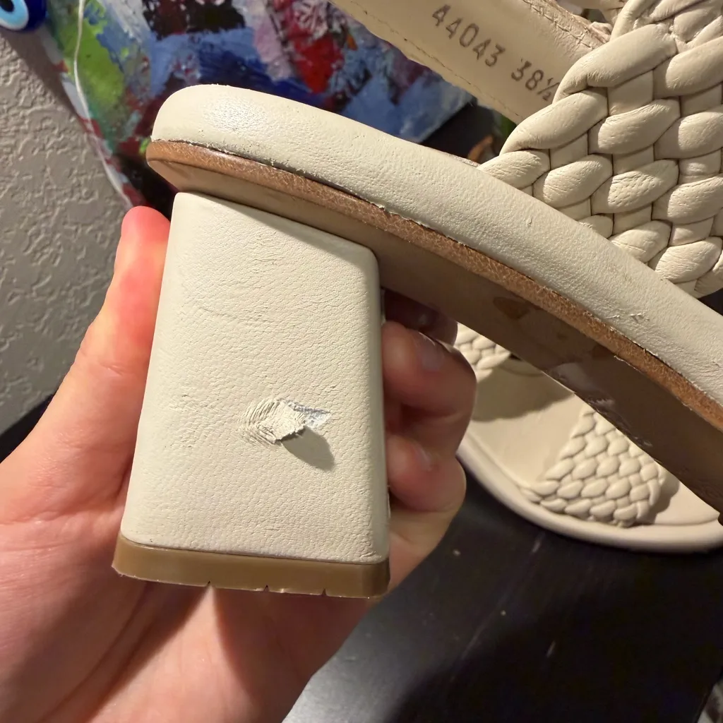 Italian Cream Woven Leather Heels White Size 38 1/2 - Image 6