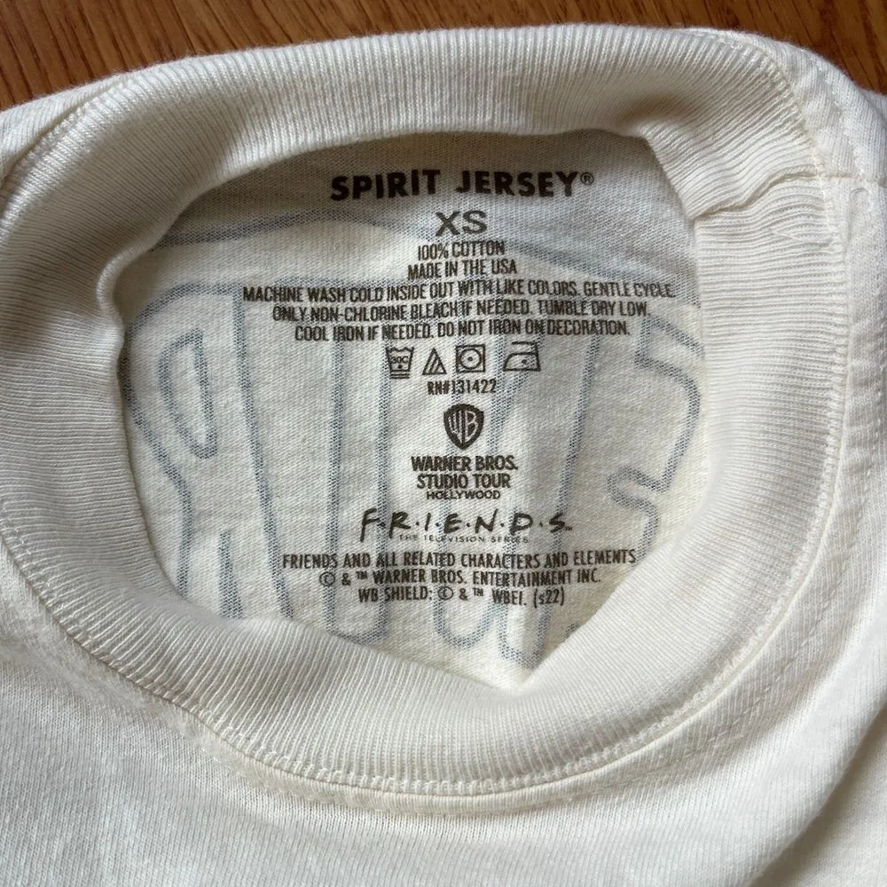 Exclusive Friends Central Perk Studio Tour Spirit Jersey Size XS - Image 7